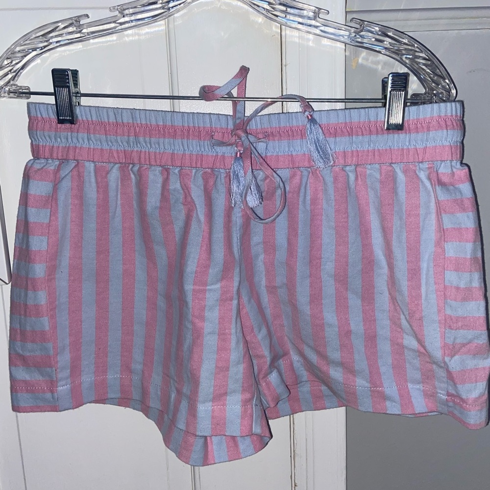 Women’s striped Vineyard Vines shorts